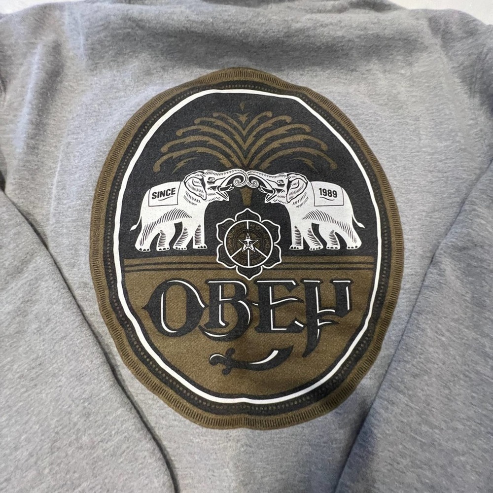 Obey Top Sweatshirt Hoodie Graphic Elephants Gray Gold Black White Size XL - Picture 10 of 10